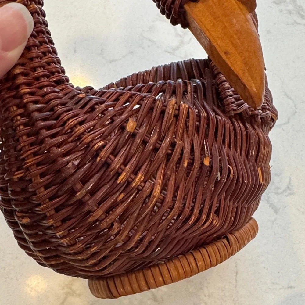Swan Duck Woven Handcrafted Nesting Brown Wicker Basket Set of 3